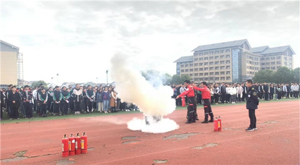 浙江省广播电视中等专业学校为期两天的大规模消防培训演练在塘栖校区举行(图4)